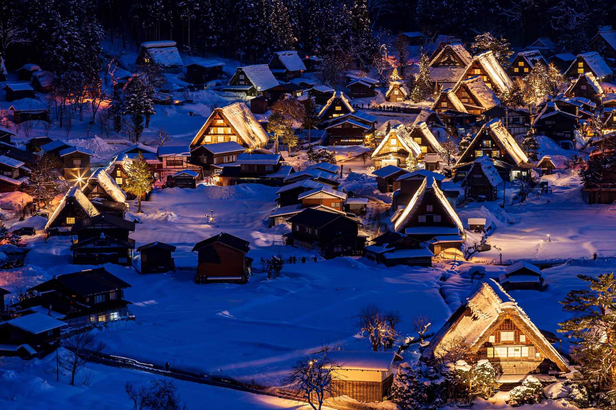 Shirakawa-go gassho village winter illumination
