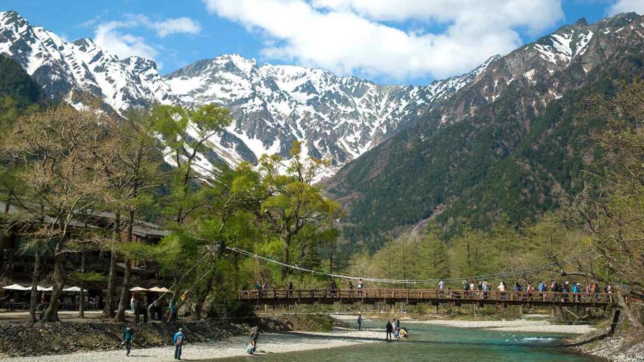 Kamikochi Kappa Bridge and the Hotaka range